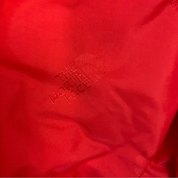 North face winter bomber jacket - Picture 4 of 6